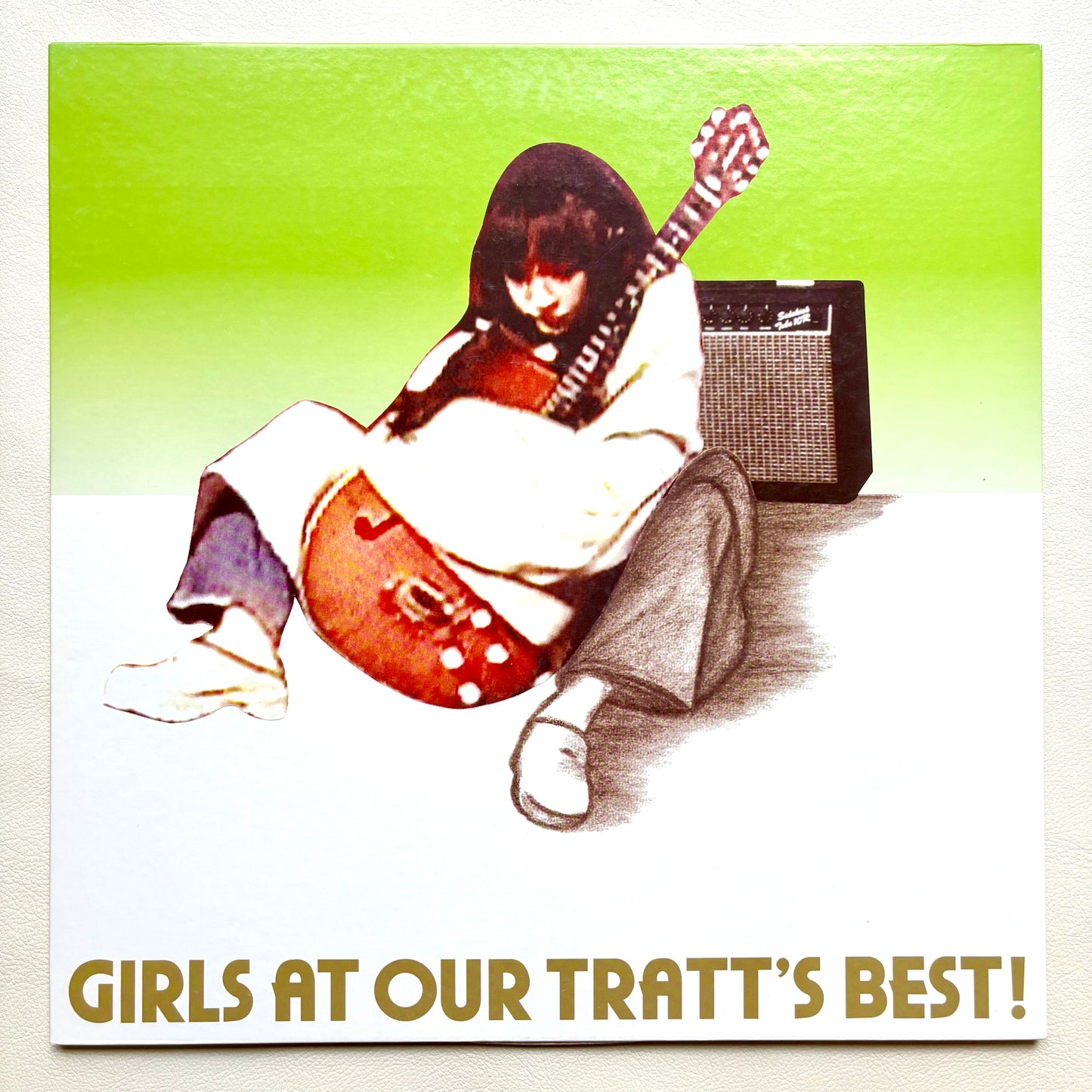 Salon Music – Girls At Our Tratt's Best!